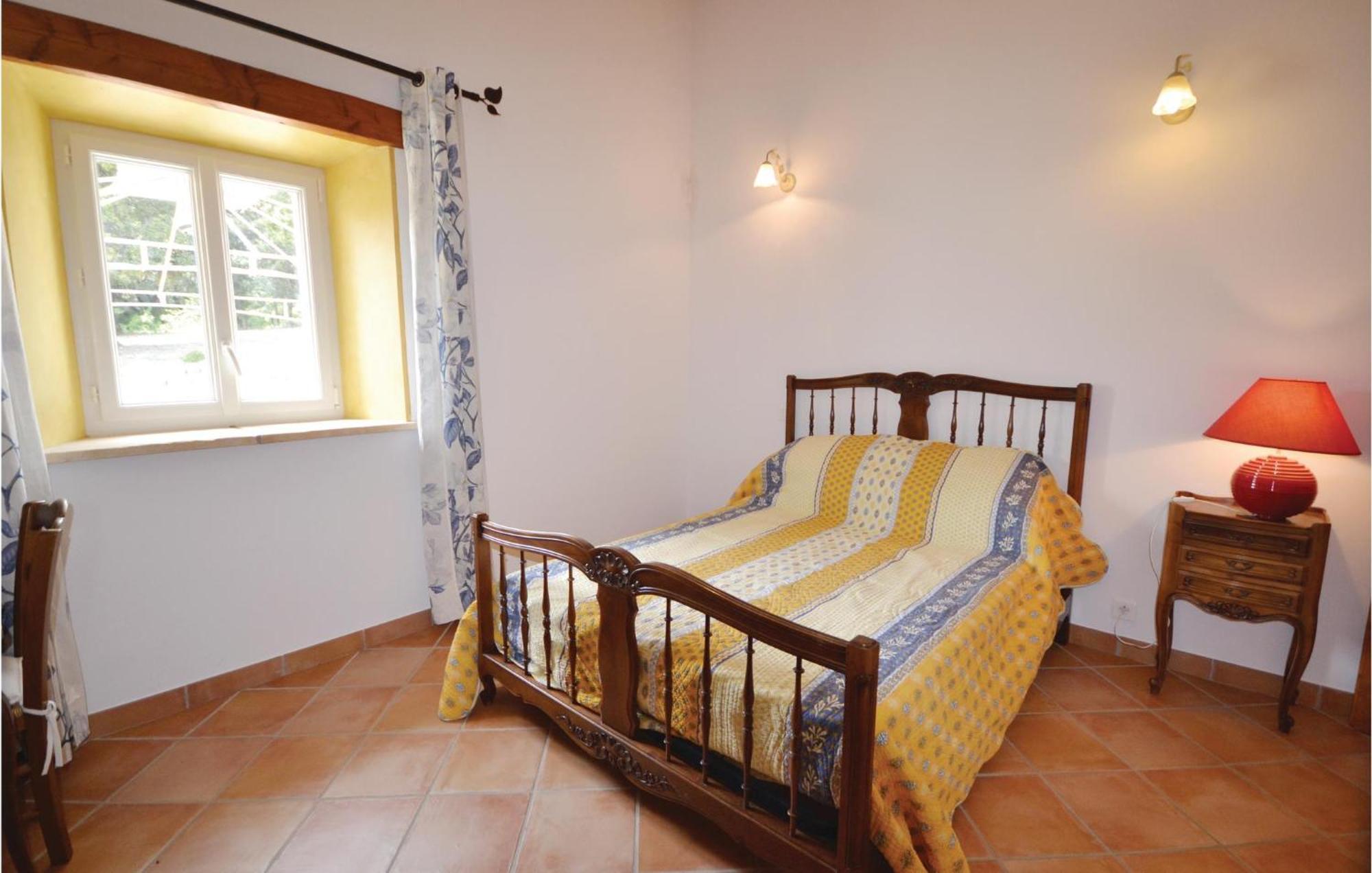 Awesome Home In Bollene With Wifi מראה חיצוני תמונה