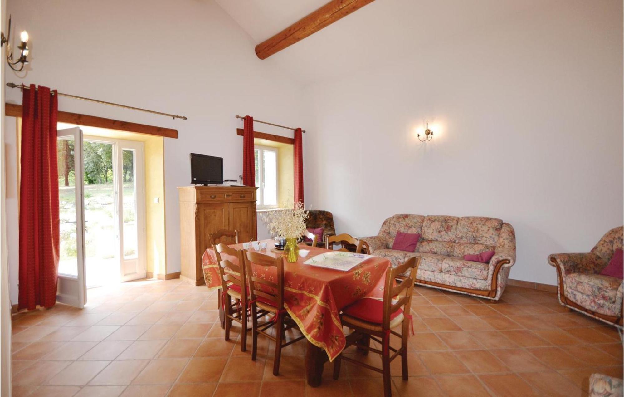 Awesome Home In Bollene With Wifi מראה חיצוני תמונה