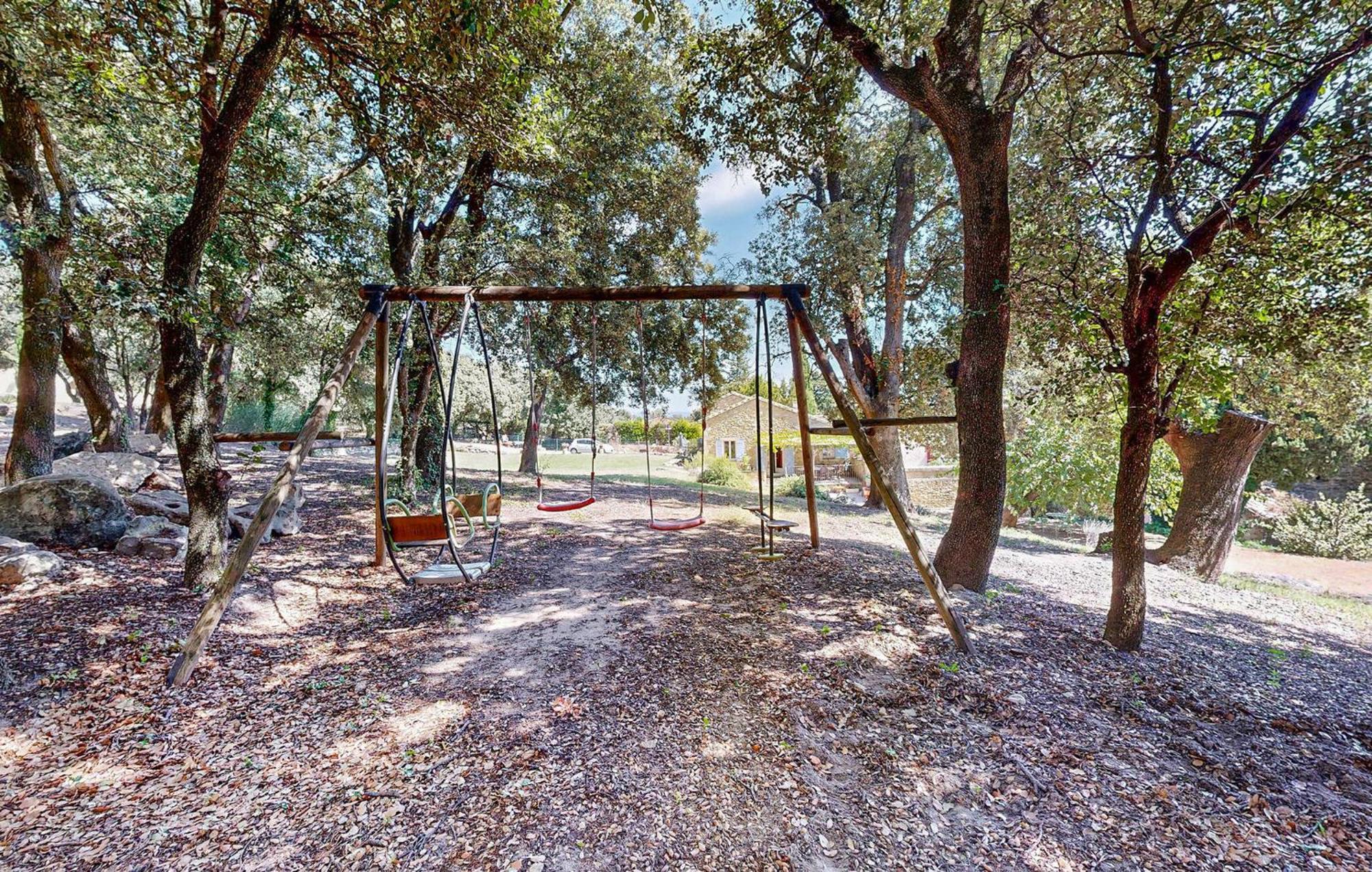 Awesome Home In Bollene With Wifi מראה חיצוני תמונה